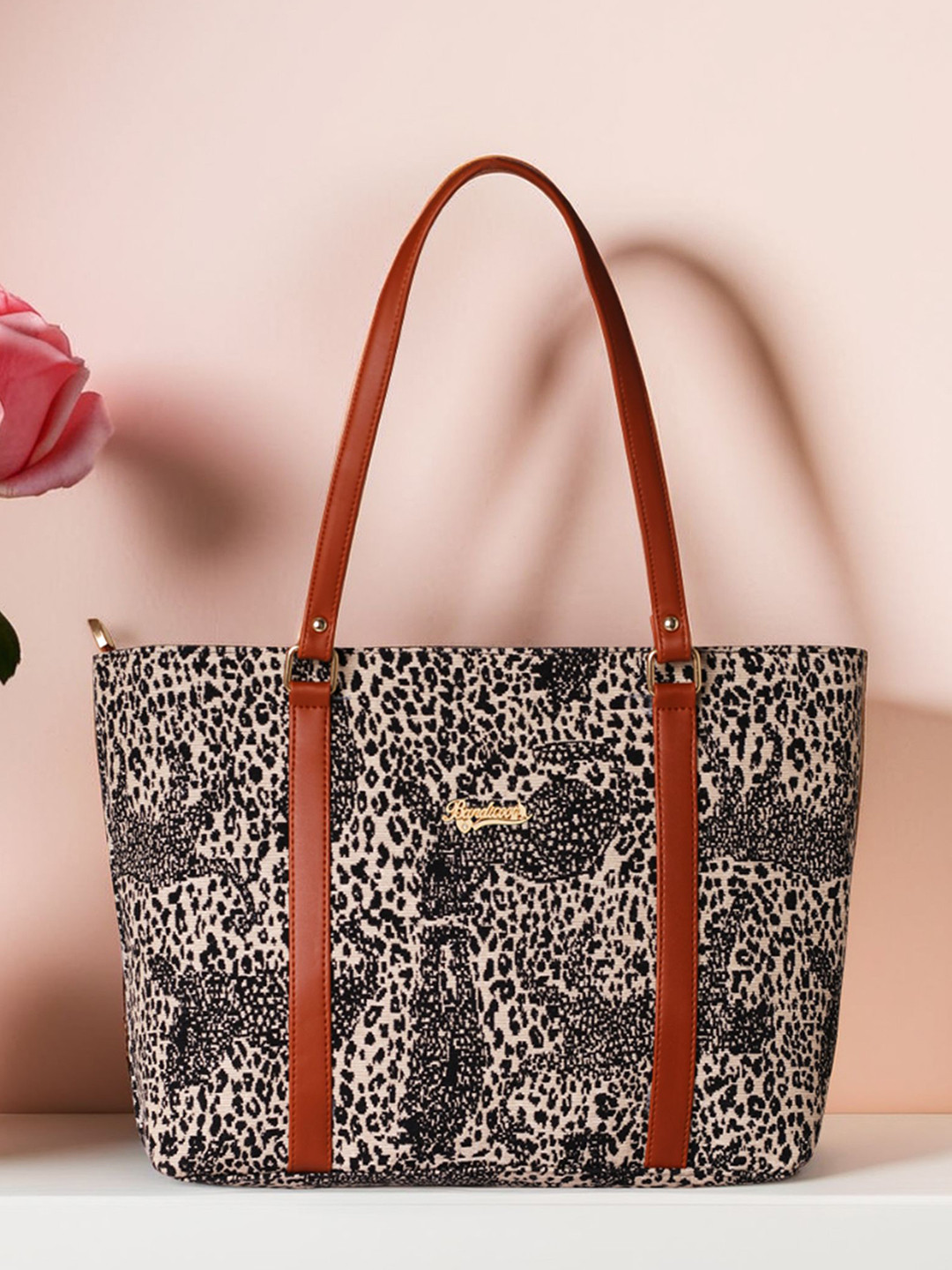 BANDICOOT Printed Structured Shoulder Bag with Fringed