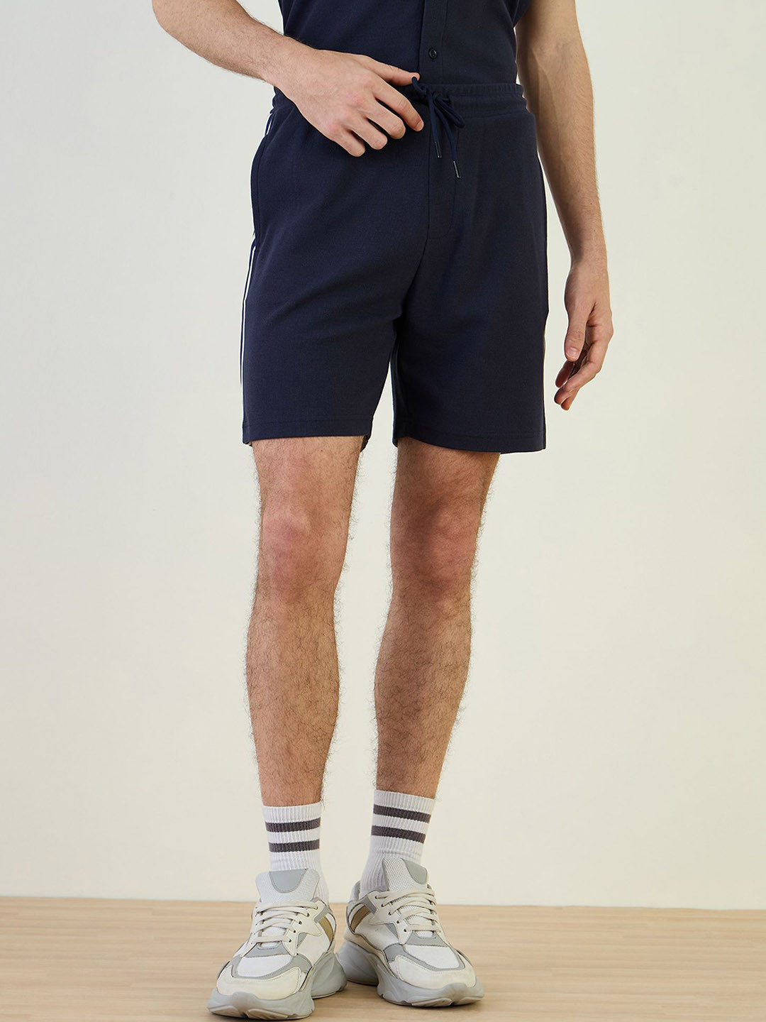 Iconic Fashion Men Solid Regular Fit Shorts