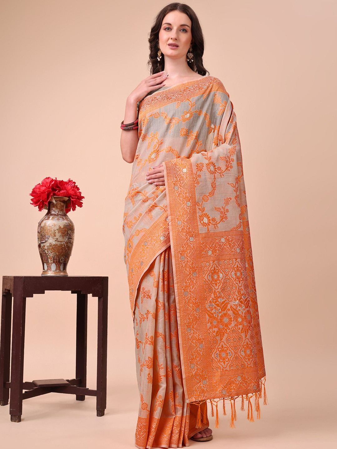 KALINI Floral iWoven Design Traditional Zari Saree