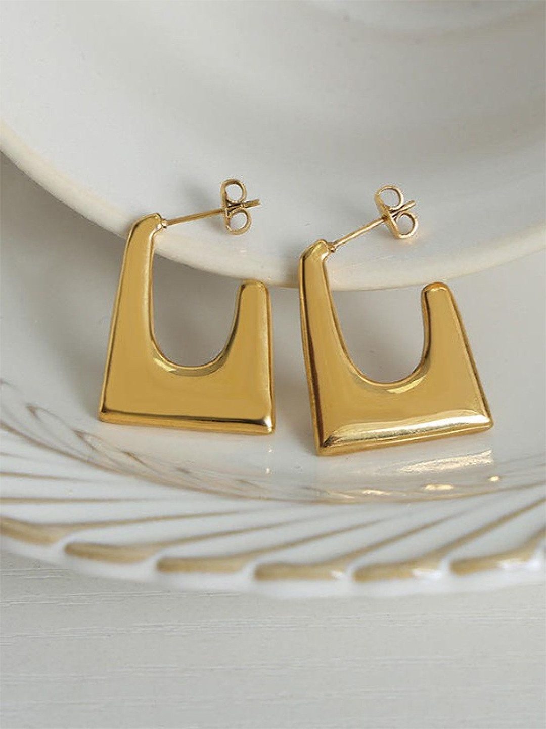 ISHKAARA Gold-Plated Stainless Steel Anti Tarnish Square Shaped Half Hoop Earrings