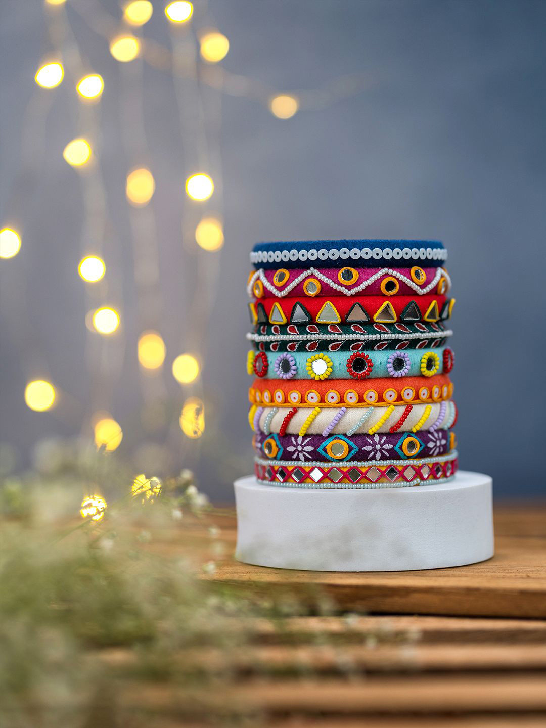 Taasha Craft Set Of 9 Thread Bangles