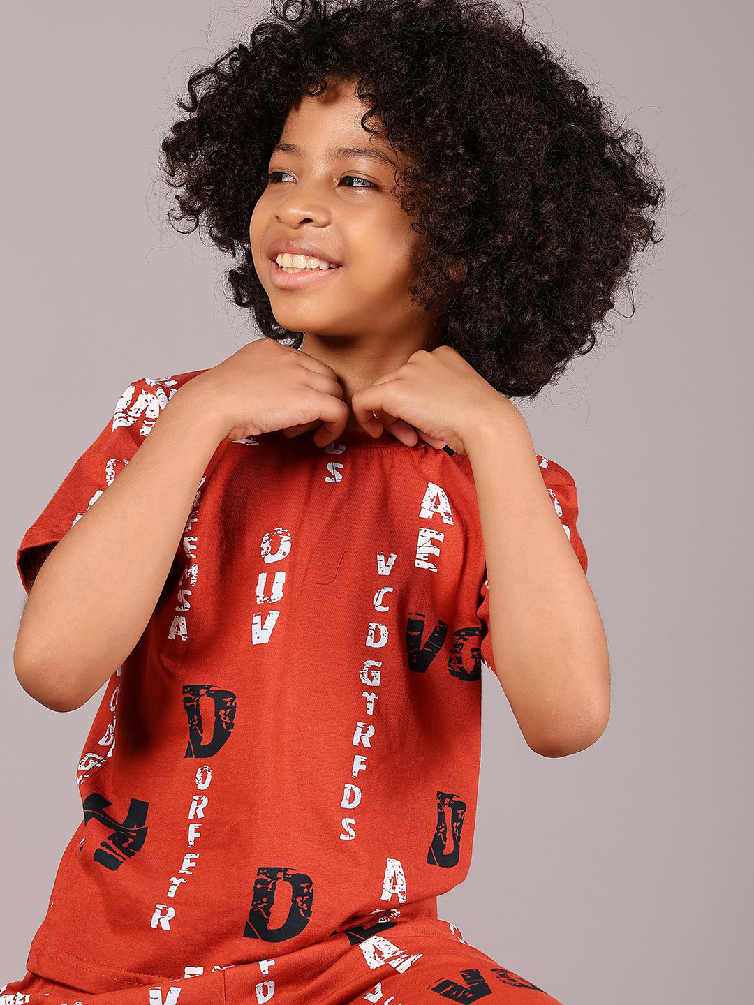 V-Mart Boys Printed Round Neck Short Sleeves T-shirt With Shorts