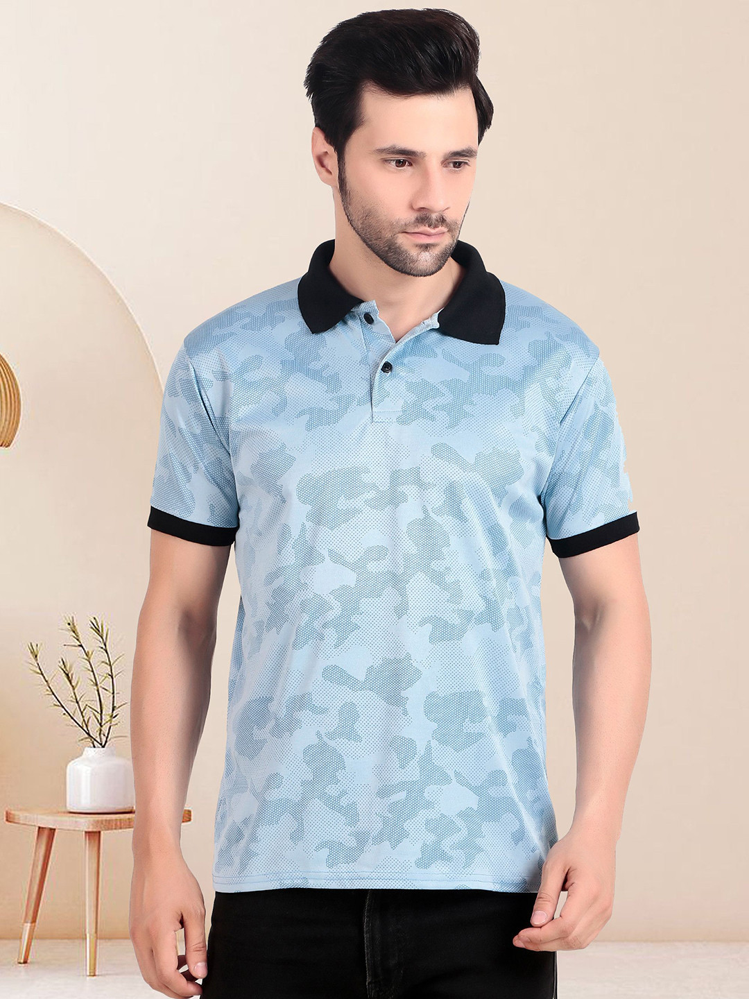 TQH Abstract Self Design Polo Collar T-shirt