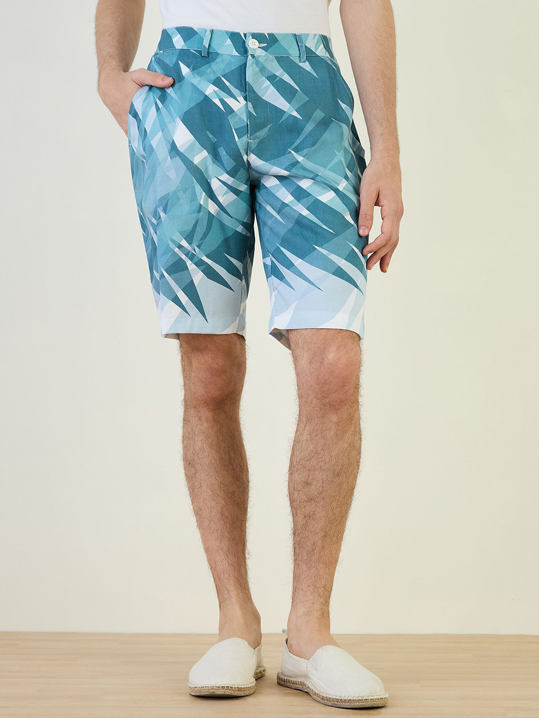 Iconic Men Abstract Printed Chino Shorts