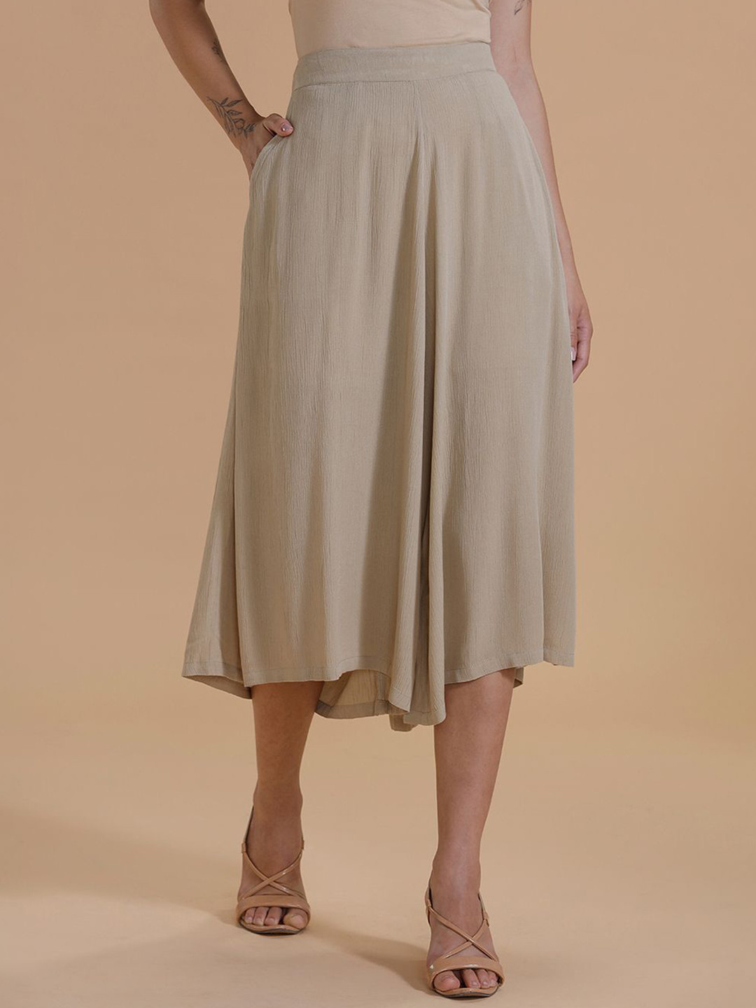 De Moza Women Pleated Culottes Trousers
