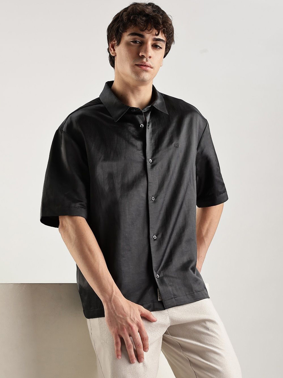 Calvin Klein Jeans Men Solid Regular Fit Satin Shirt
