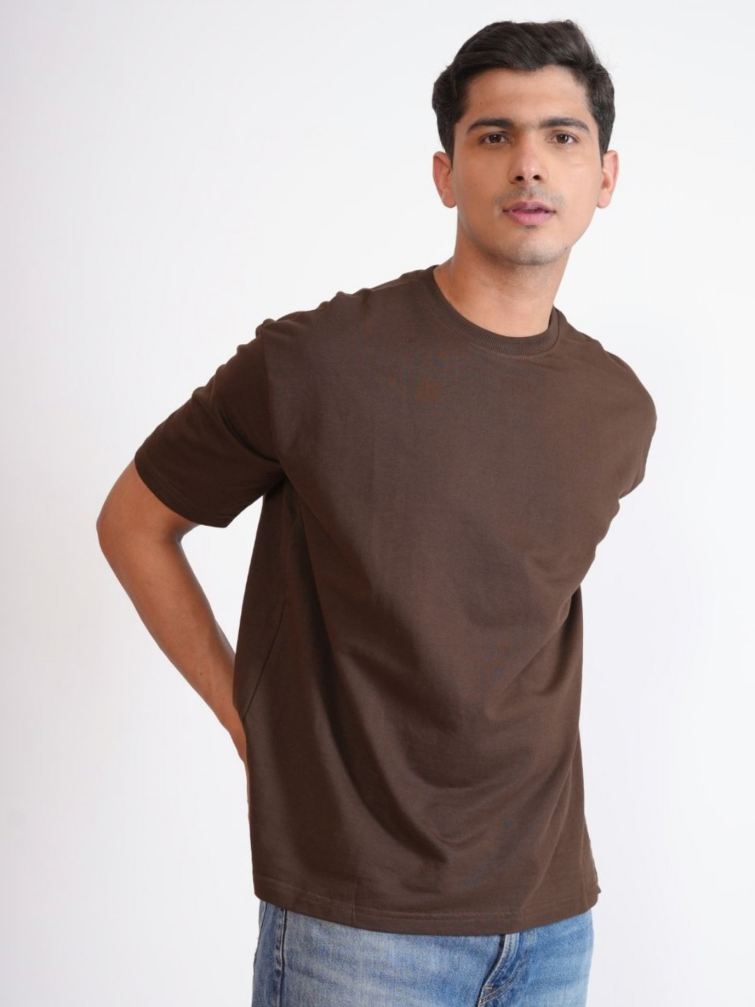 URBAN FLAUNT Men Extended Sleeves Pockets T-shirt