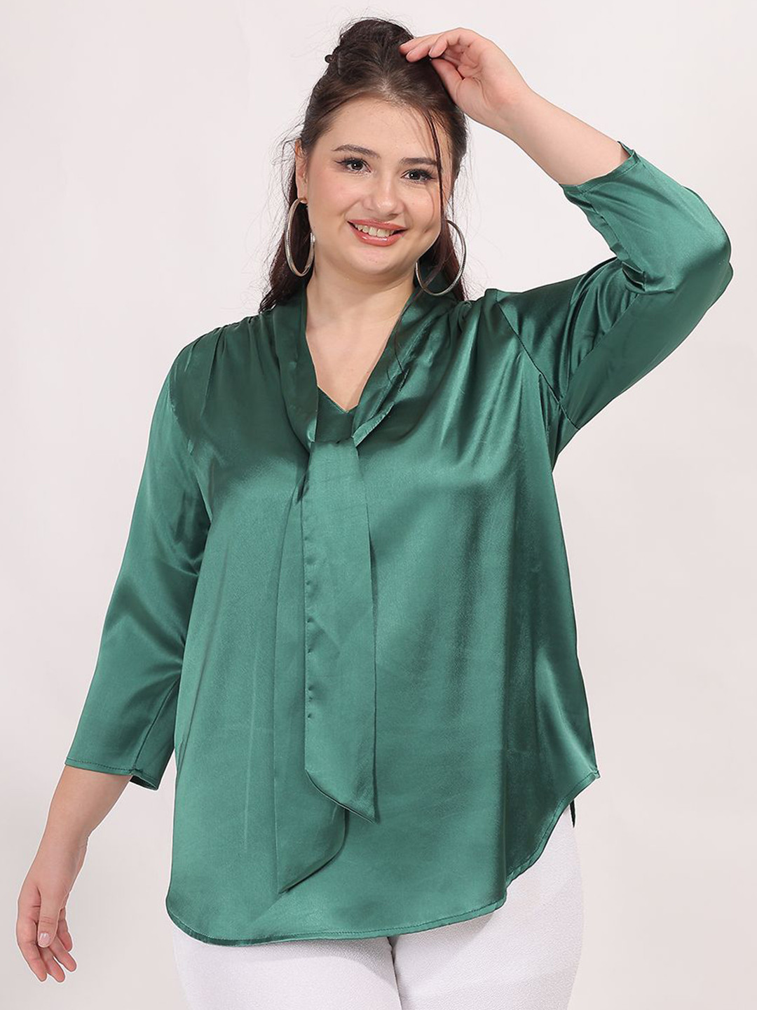 Qurvii+ Women Tie-Up Neck Satin Top