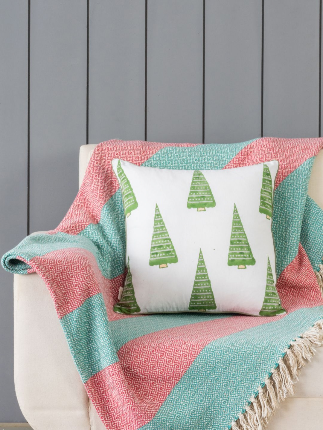 Eyaas Conversational Cotton 2 Pcs Square Cushion Covers - 15.7 x 15.7 In