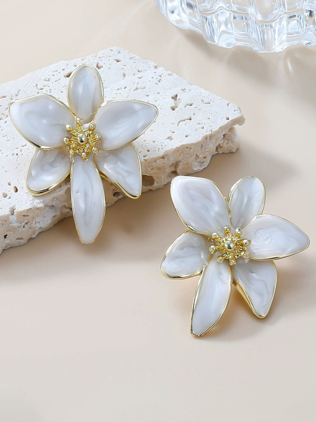 Krelin Rhodium-Plated Ceramic Floral Studs