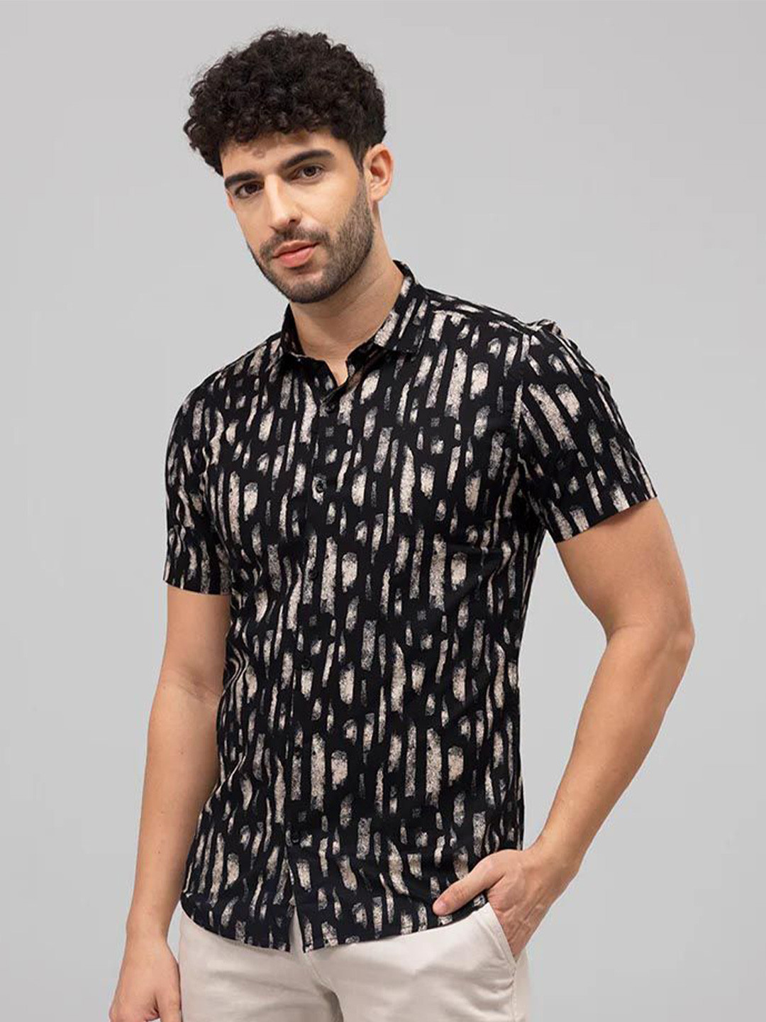 TIGER SNAKE Men Comfort Opaque Printed Casual Shirt