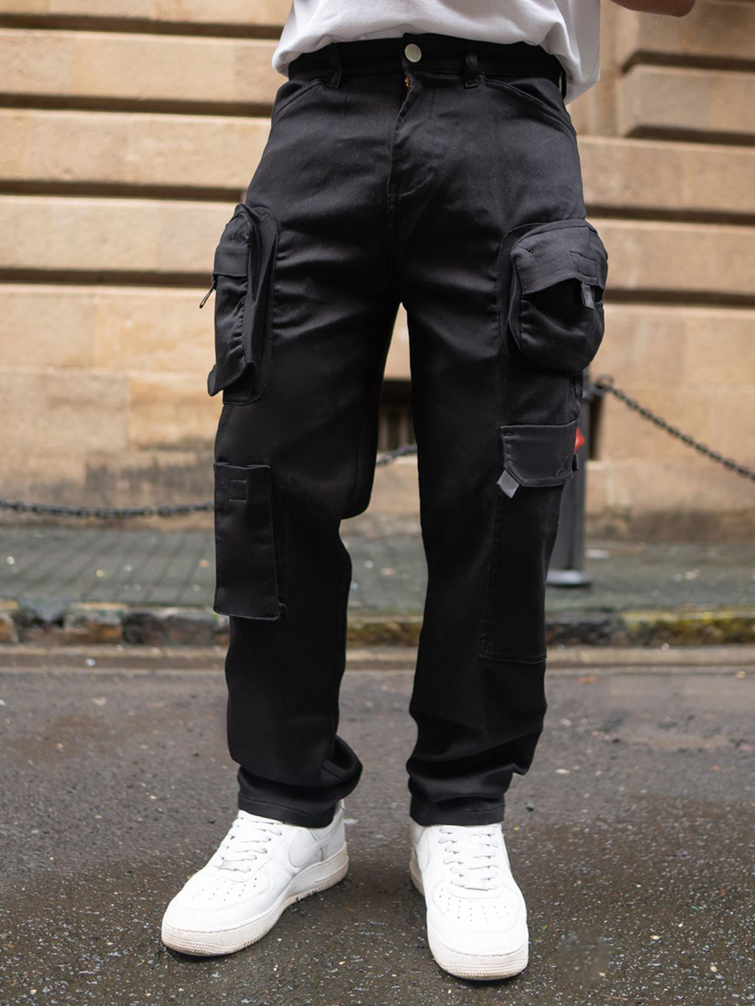Powerlook Men Black Cotton Regular Fit Cargos
