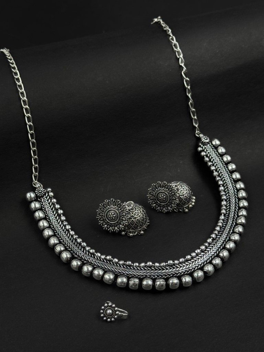 .NAMAN ARTS Sliver-Plated Textured Oxidised Jewellery Set