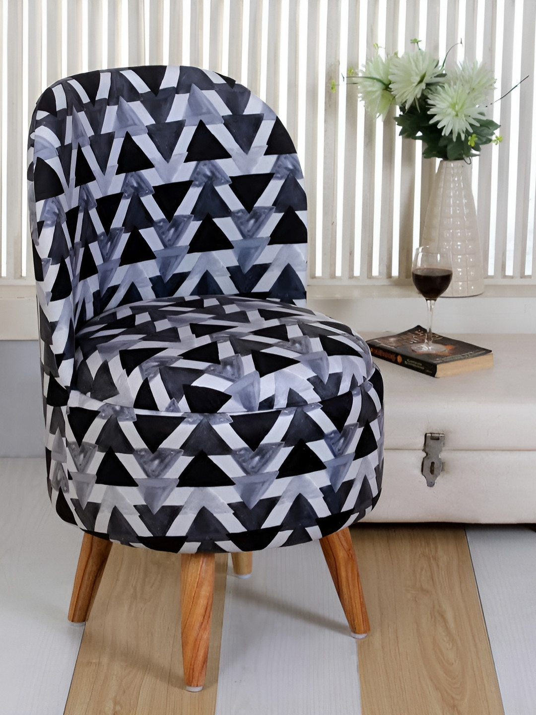 Shadowkart Black & Beige Tringle-Printed Wooden Sitting Stool Ottoman