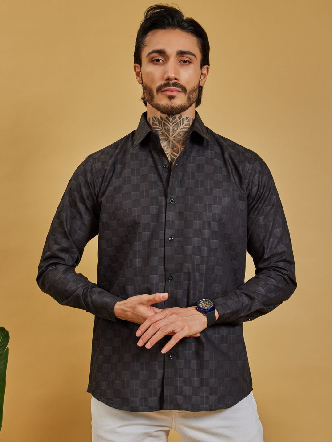 OTFIT Men Comfort Opaque Striped Casual Shirt