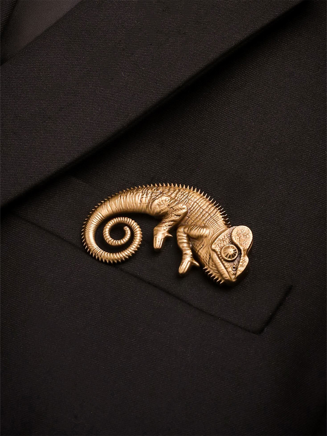 COSA NOSTRAA Men Chameleons Mystique Brooch