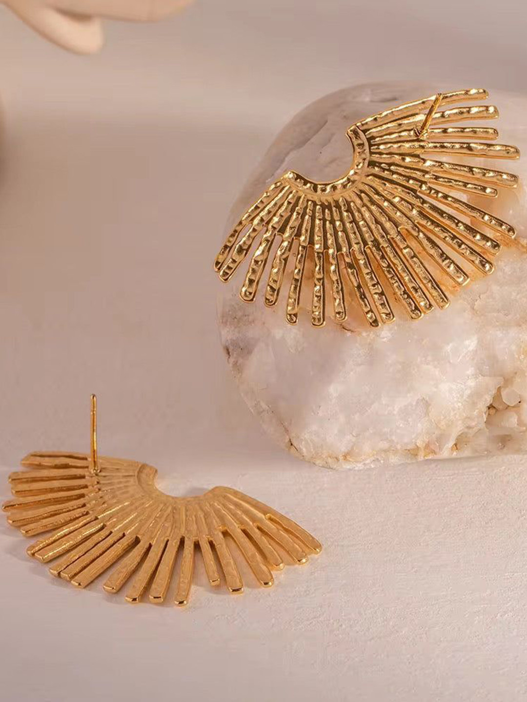 THEPANDASTOREE Women Gold-Plated Textured Hoop Earrings