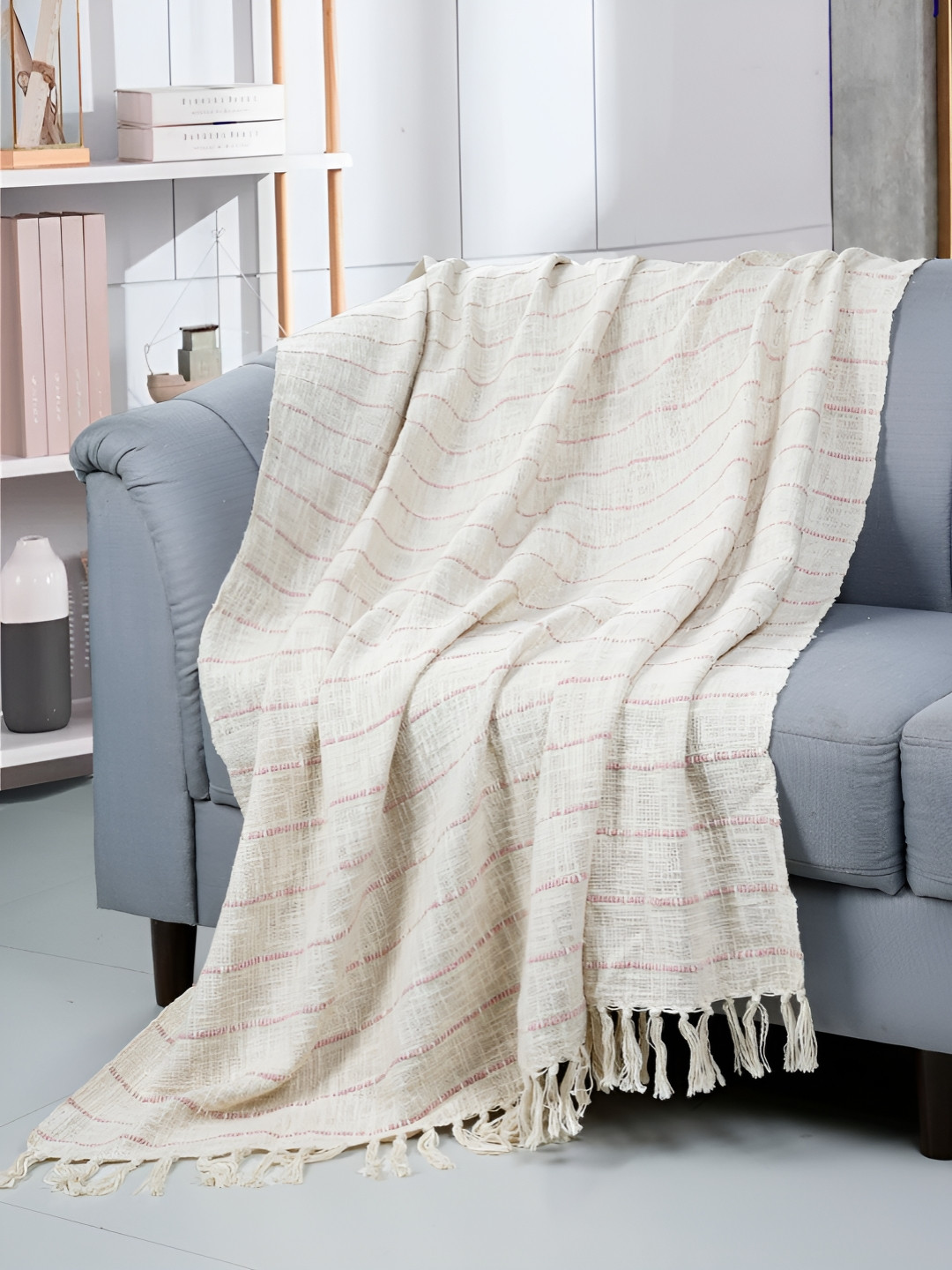HOMADORN Off-White & Pink Self-Designed Pure Cotton Throws