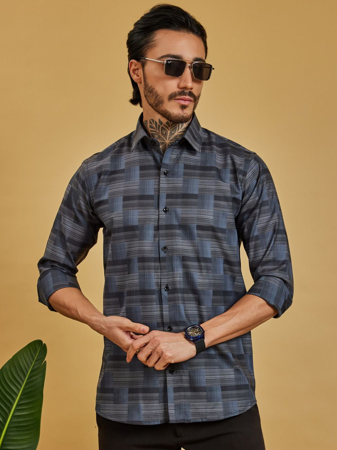 OTFIT Men Comfort Opaque Checked Casual Shirt