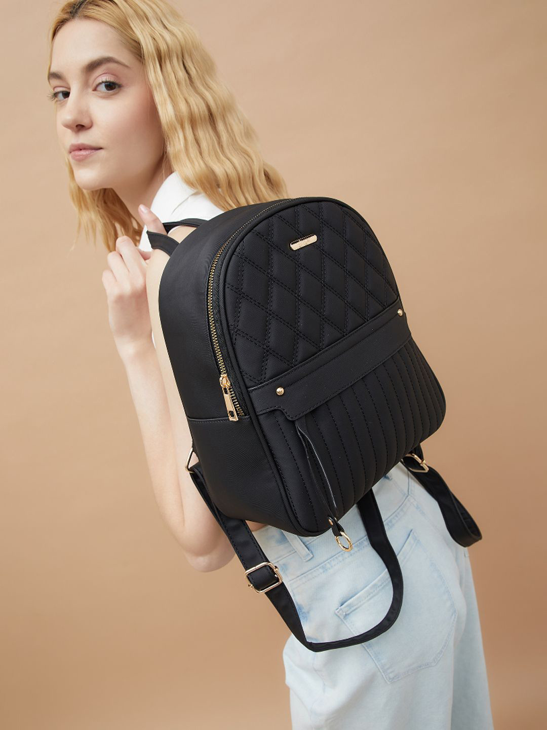Ginger by Lifestyle Women Textured Medium Backpack