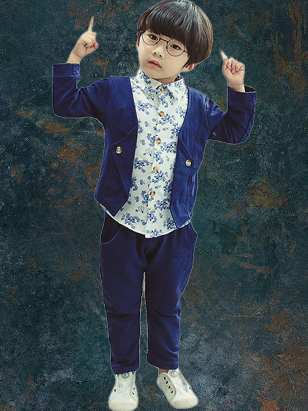 FAVORITE STORE Boys Printed Shirt with Trousers