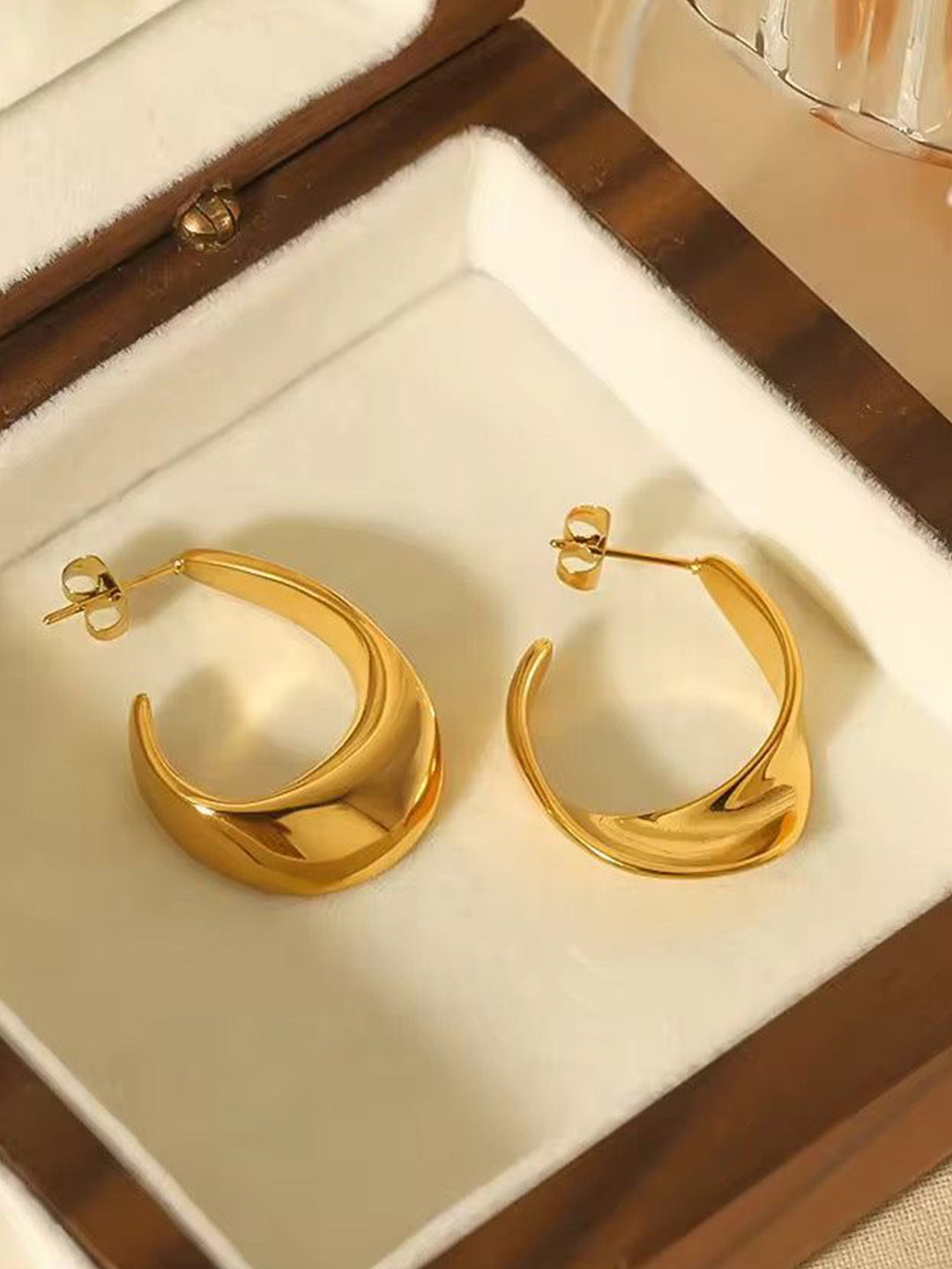 THEPANDASTOREE Everyday Gold Plated Hoop Earrings