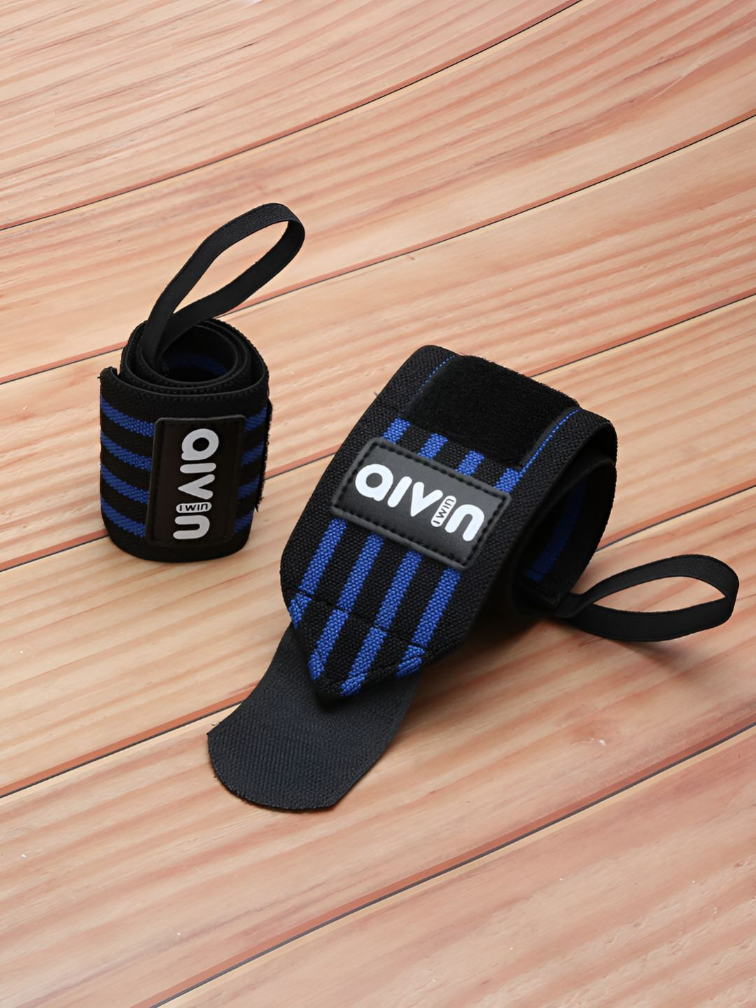 Aivin Striped Wrist Support