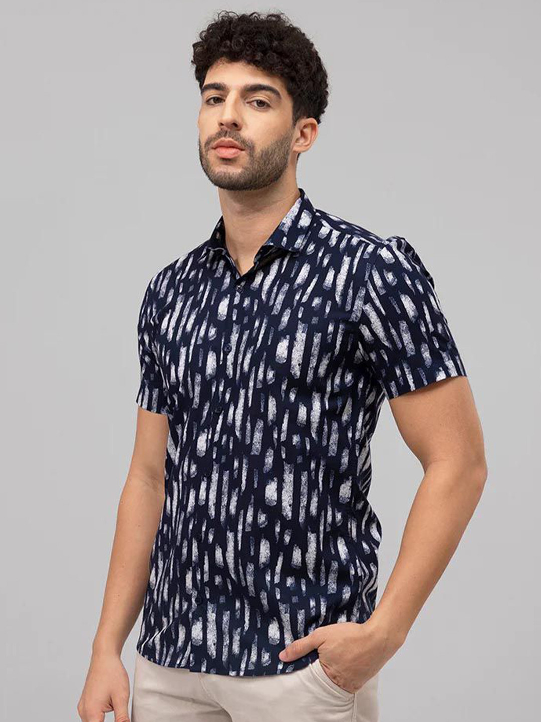 TIGER SNAKE Men Comfort Opaque Printed Casual Shirt