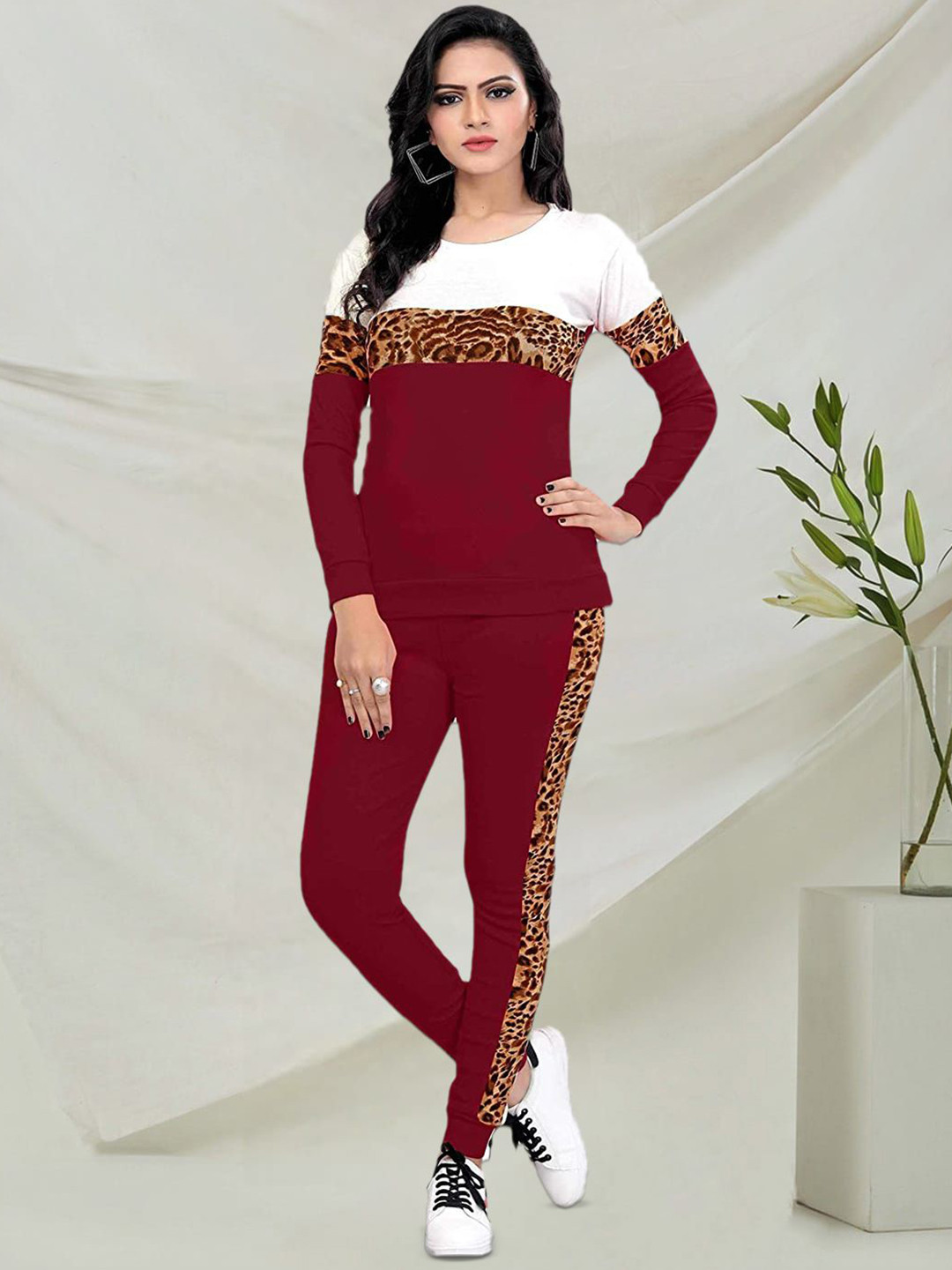 Moda Rapido Women Animal Printed Tracksuit