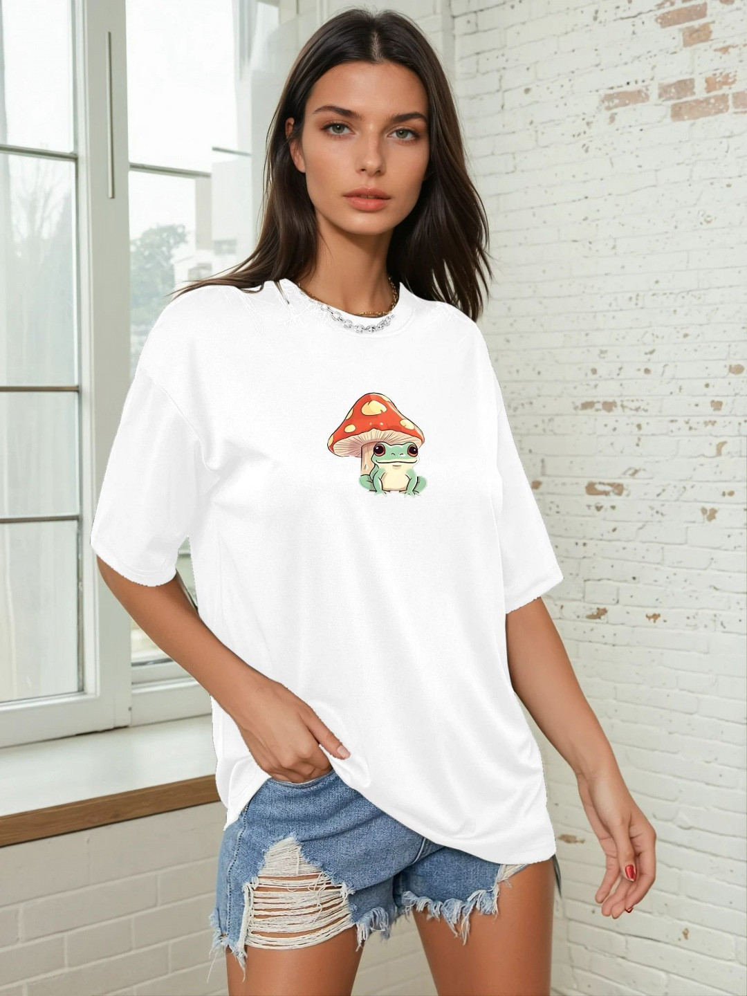 AAHWAN Women Printed Applique T-shirt