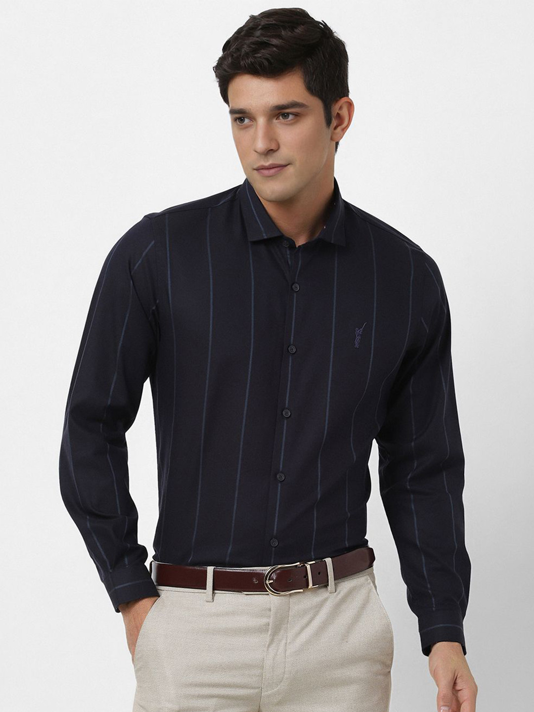 Peter England Casuals Striped Spread Collar Slim Fit Pure Cotton Casual Shirt