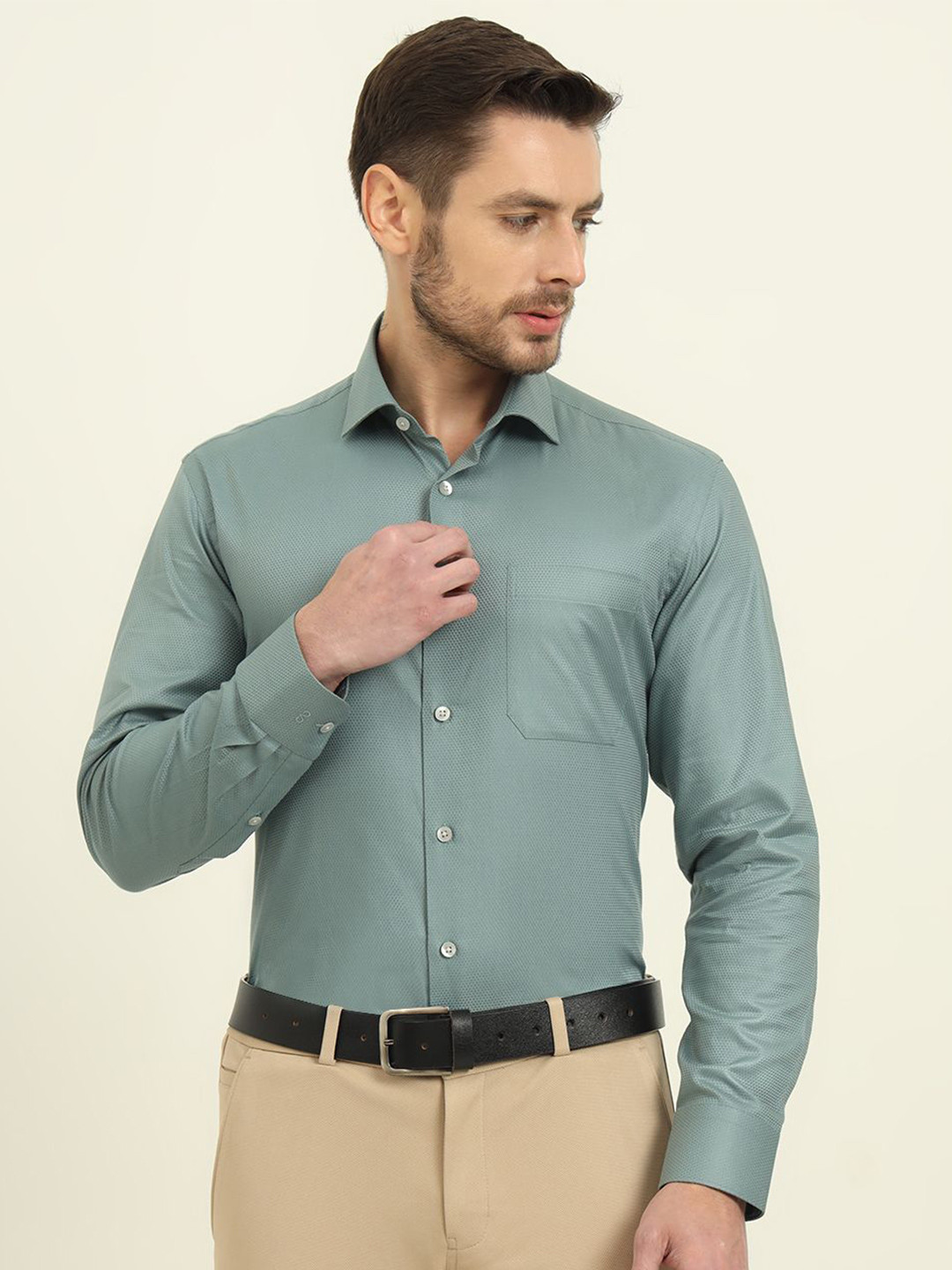 METAL Textured Cutaway Collar Slim Fit Opaque Formal Shirt