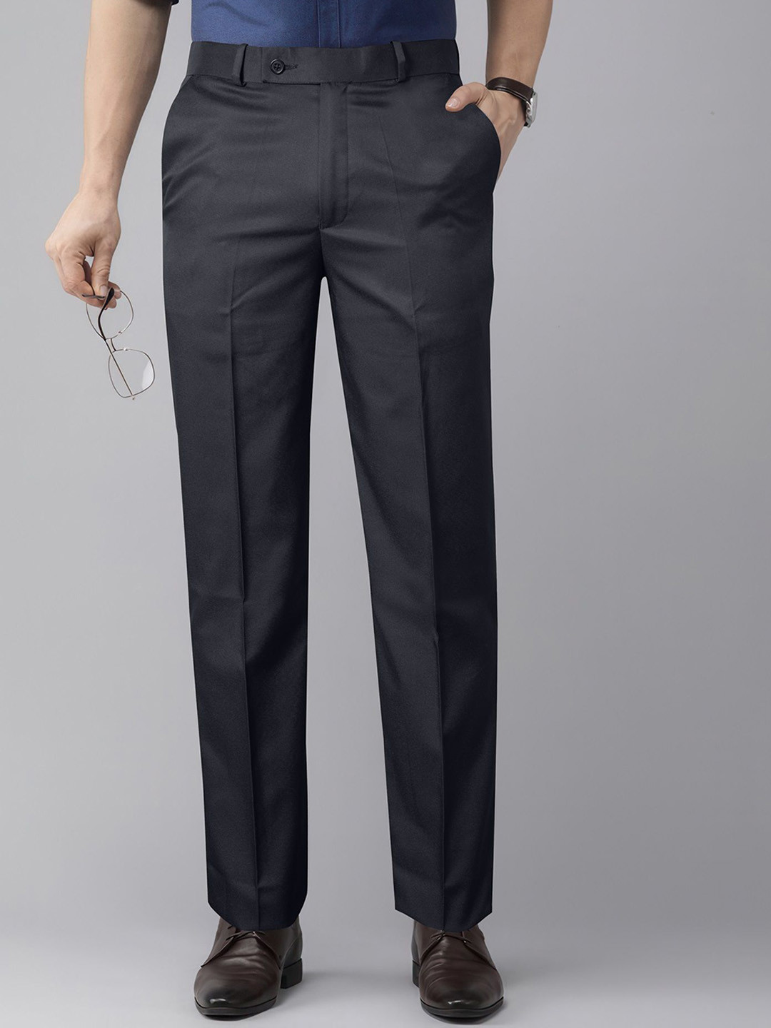 Jb Just BLACK Men Easy Wash Pleated Trousers