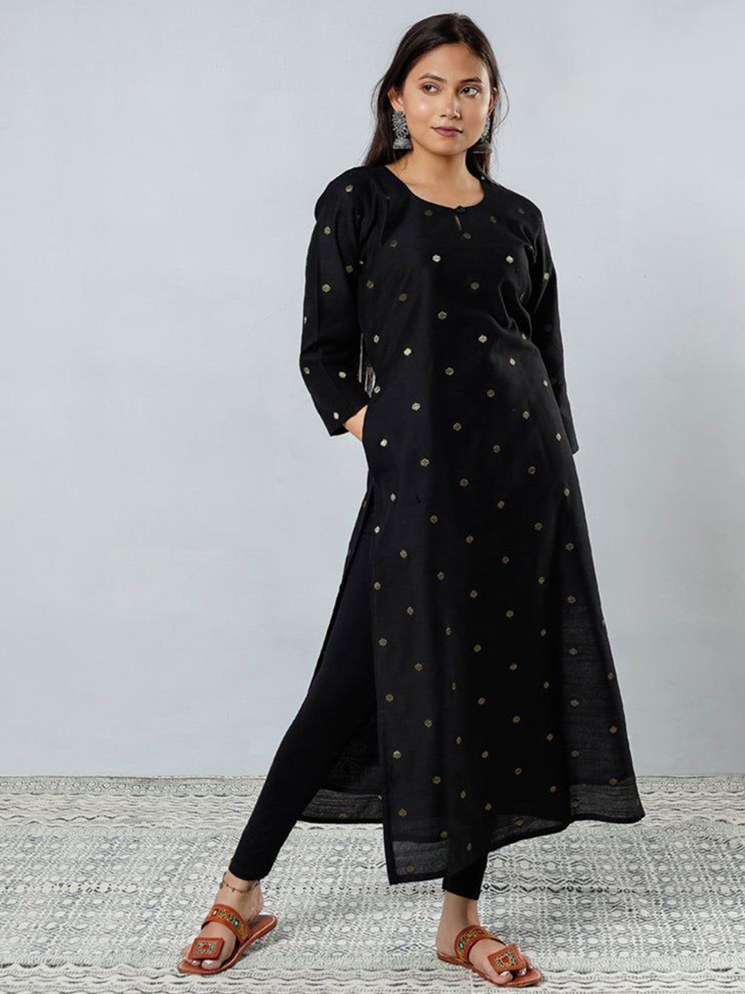 iTokri Woven Design Key Hole Neck Straight Kurta