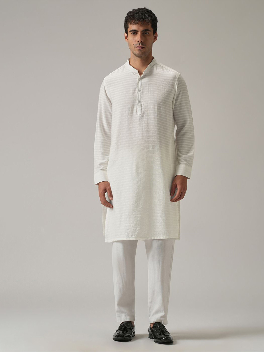 Banana Club Striped Mandarin Collar Long Roll-Up Sleeves Straight Kurta