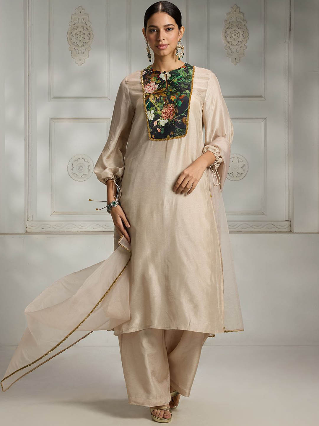 Rivaar By Rocky Star Women Dyed Regular Kurti with Palazzos