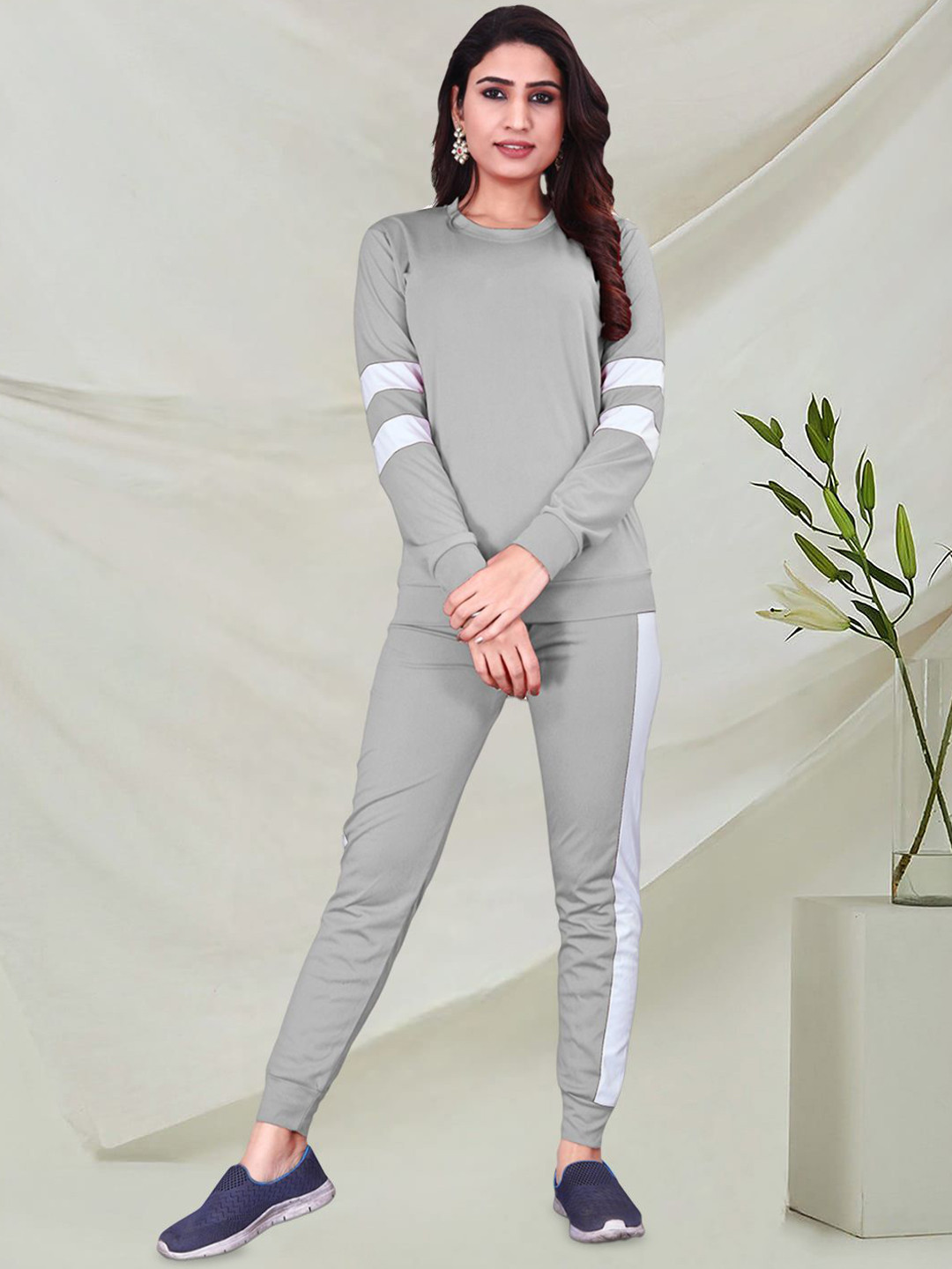 Moda Rapido Women Striped Tracksuit