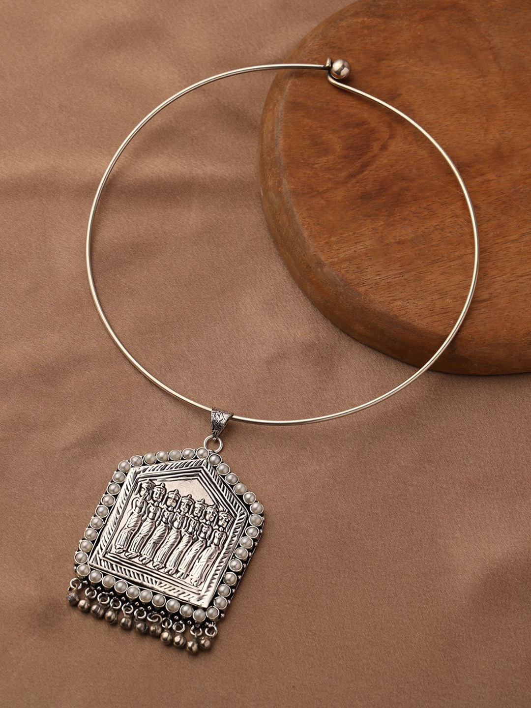 VENI 92.5 Silver-Plated Oxdized Hasli Necklace
