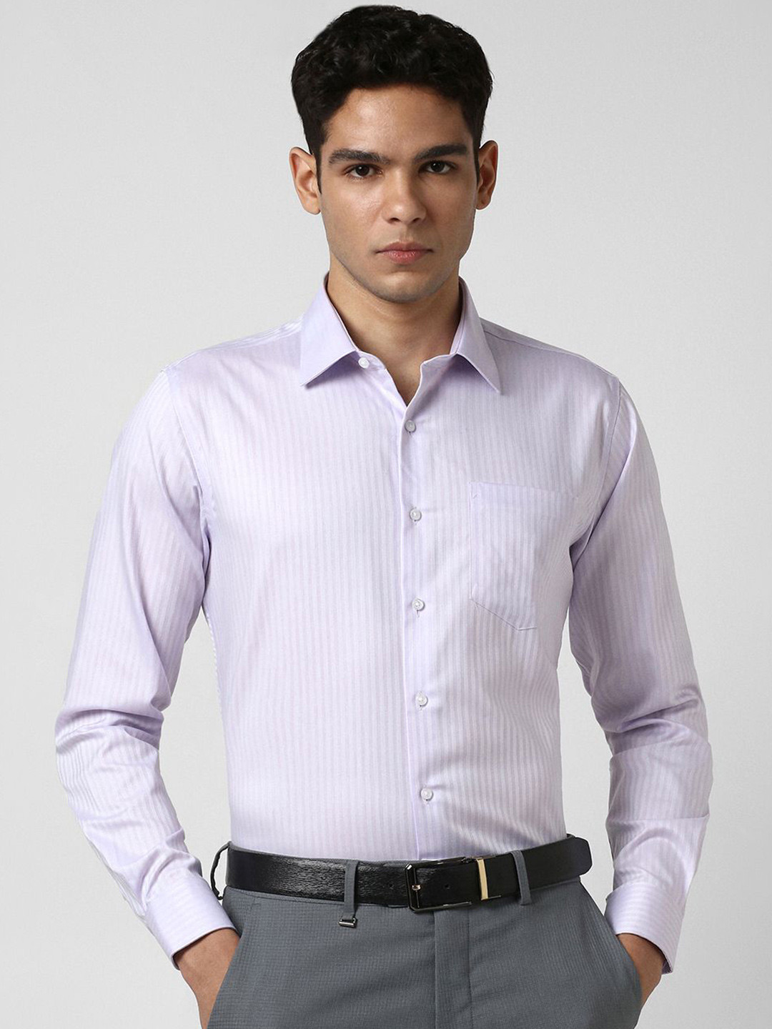 Van Heusen Vertical Stripes Printed Spread Collar Slim Fit Opaque Formal Cotton Shirt