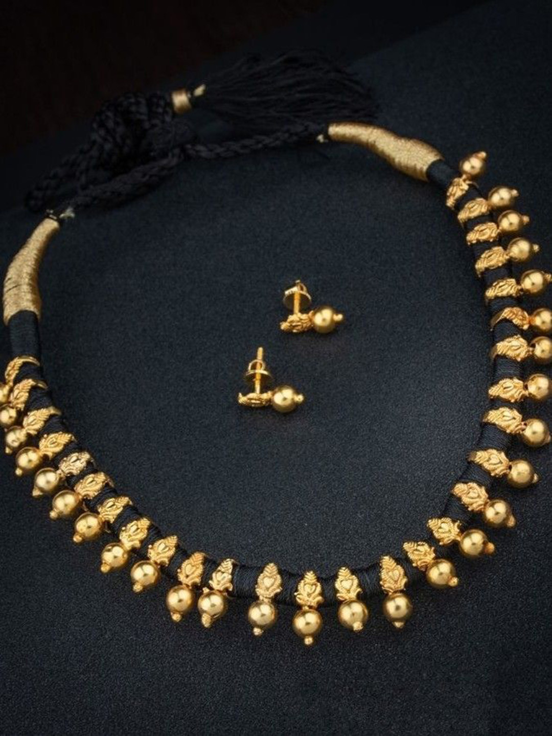 ELEGANTDREAM Gold-Plated Silk Thread Choker Jewellery Set