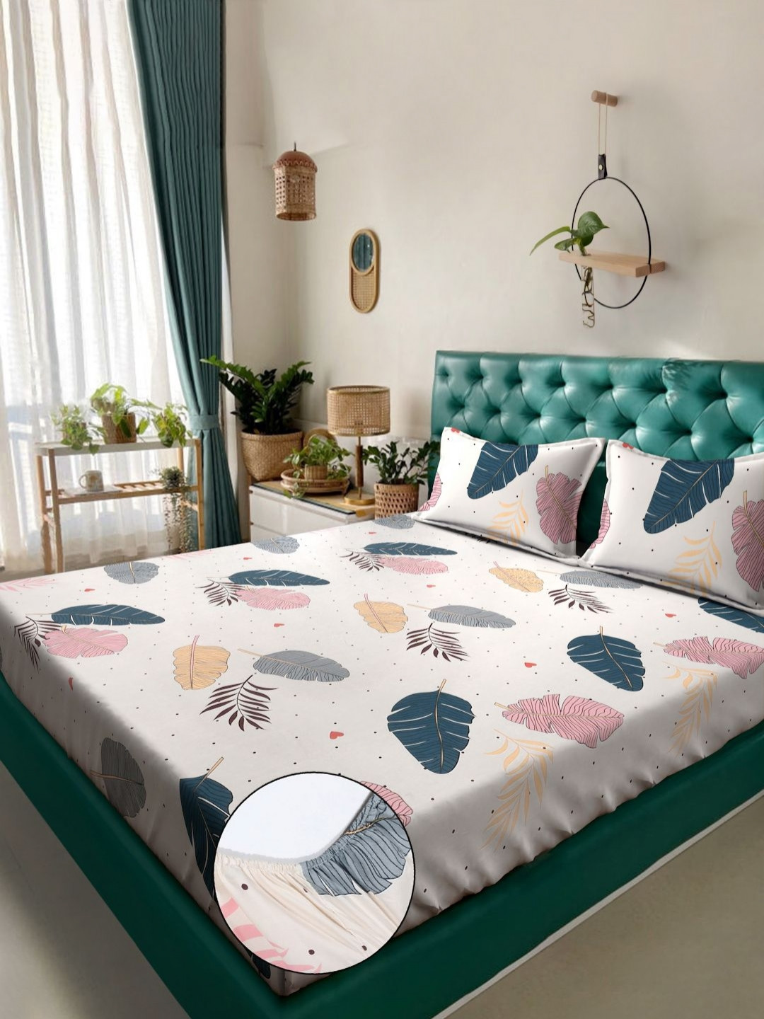 KLOTTHE Cream Floral Polycotton Soft Feel 300 TC Fitted King Fine Bedsheet with 2 Pillow Covers-98 x 89 inches