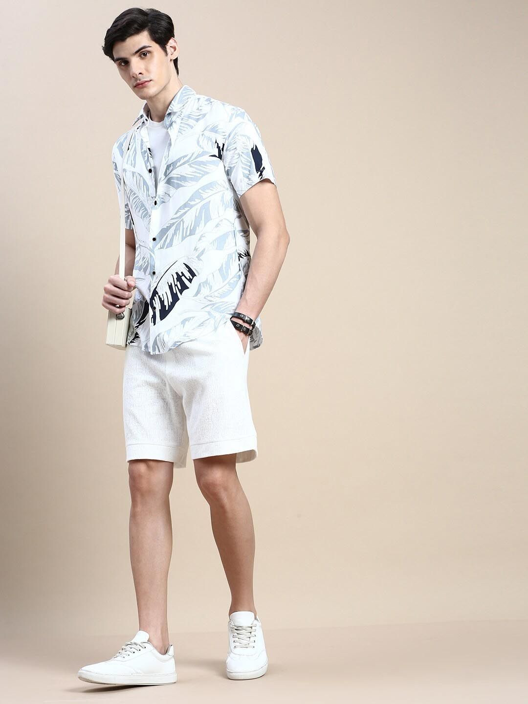 TIGER SNAKE Comfort Floral Printed Spread Collar Shirt