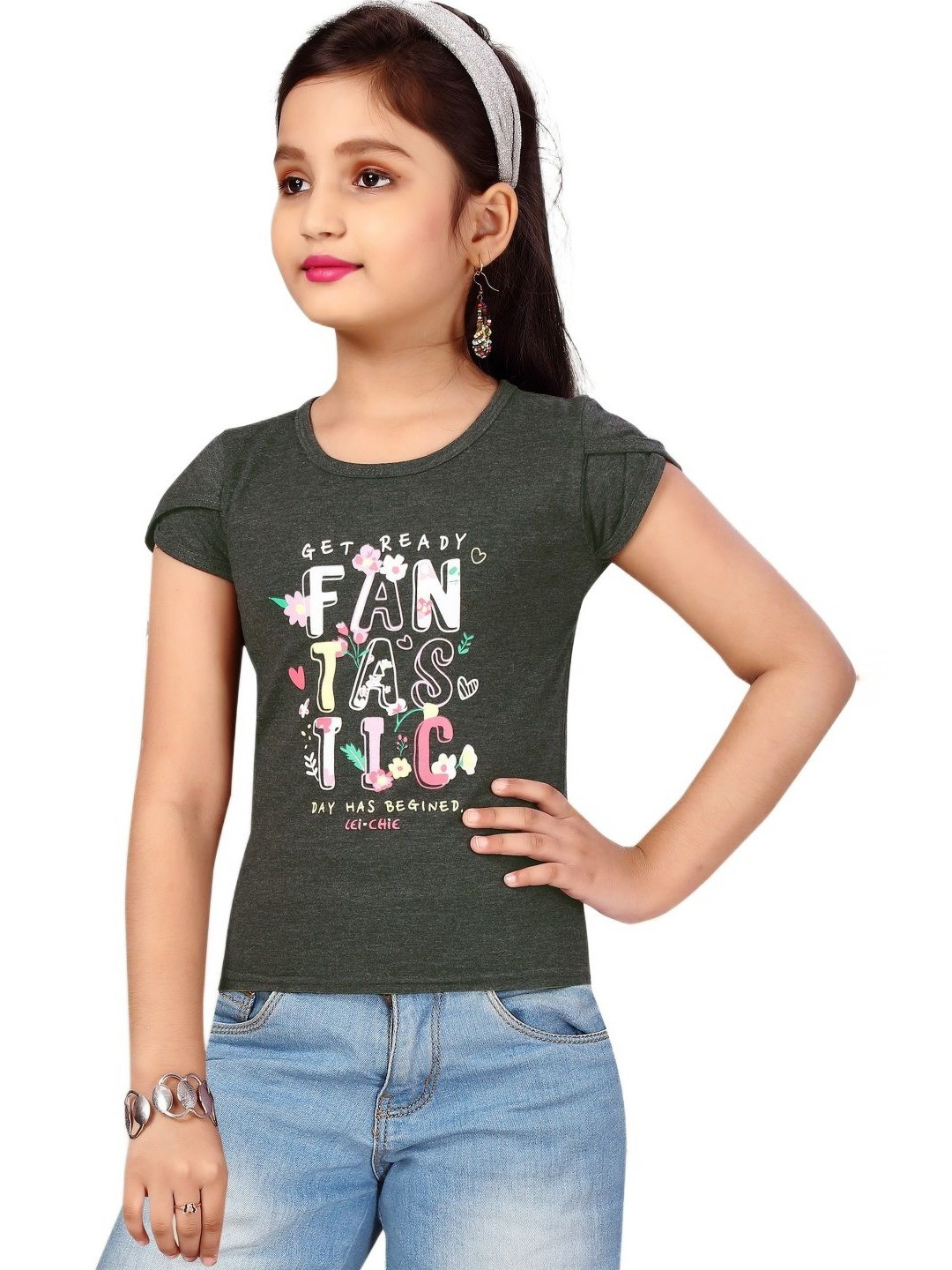 Lei-Chie Girls Typography Printed T-shirt