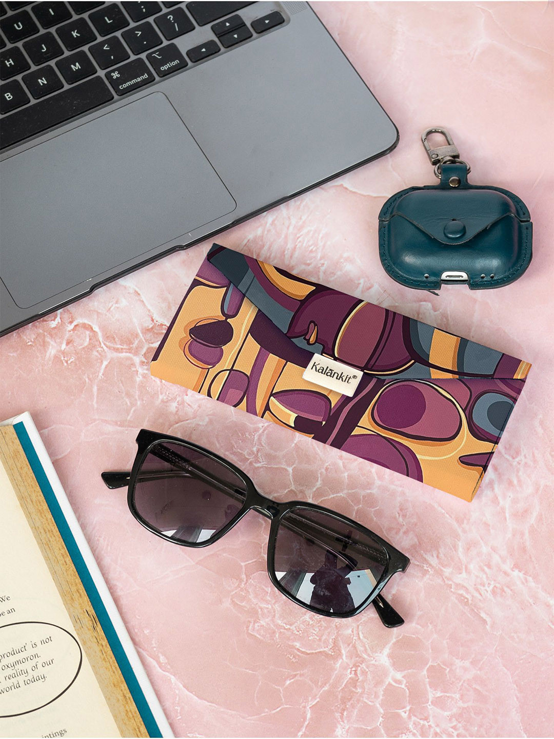 Kalankit Unisex Trifold Sunglass Cover UAC-SC2-RTMD-SUBK-FZ7-23006