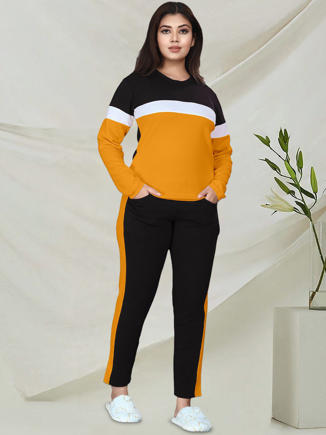 Moda Rapido Women Colorblocked Round Neck Tracksuit