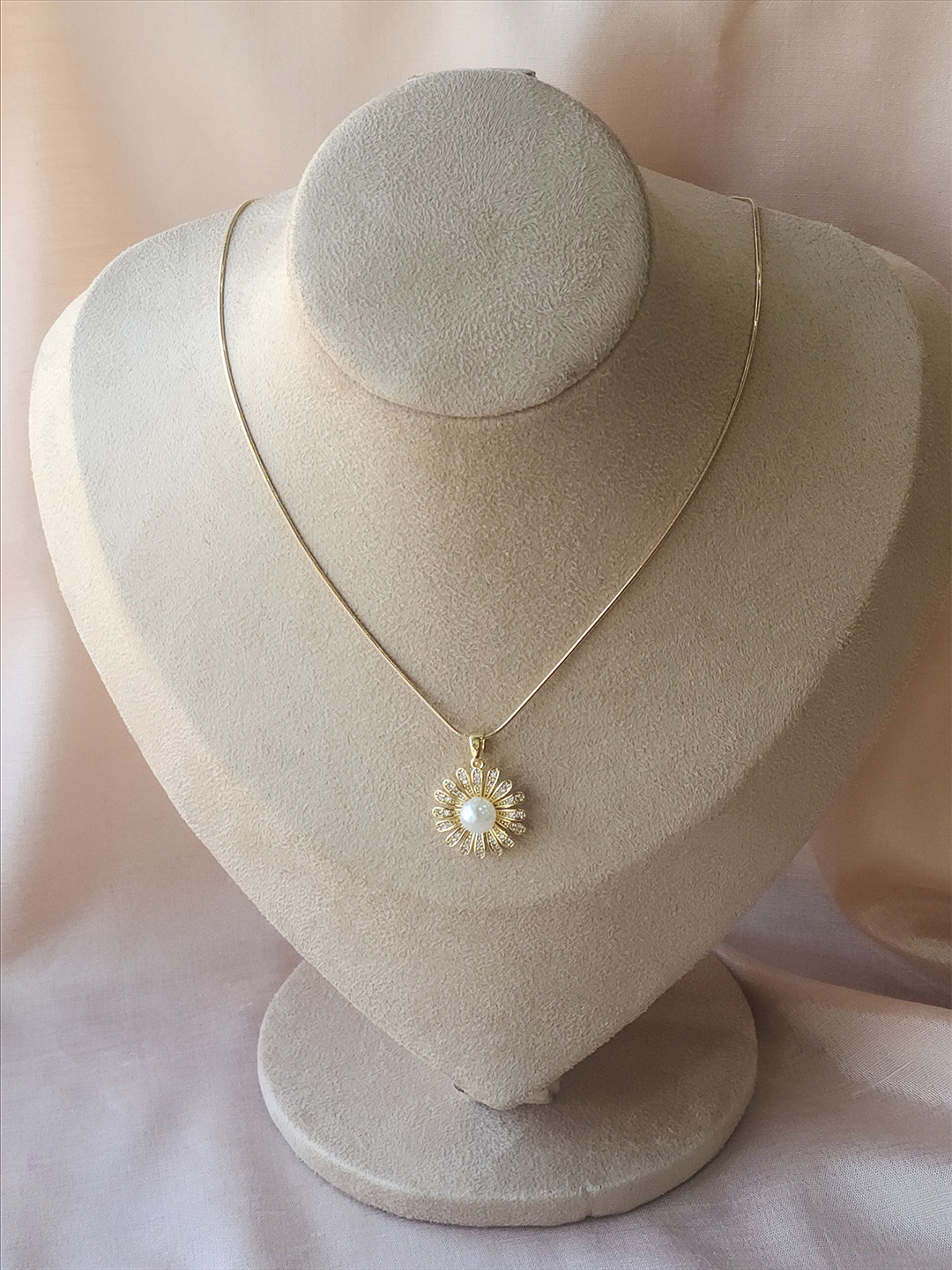 DressBerry Stainless Steel Gold-Plated Stones Studded Sunflower Pendants & Chains
