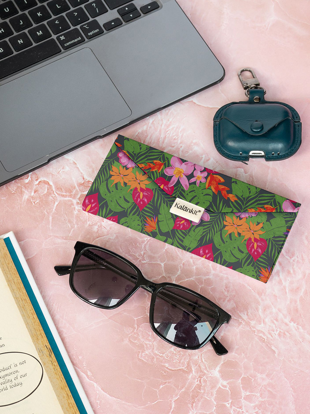 Kalankit Trifold Sunglass Case Stylish Unisex Eyeglass Cover