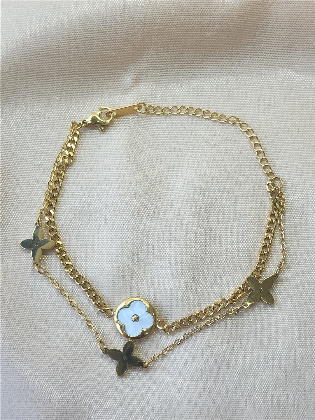 DressBerry Gold-Plated Clover Two Line Wraparound Bracelet