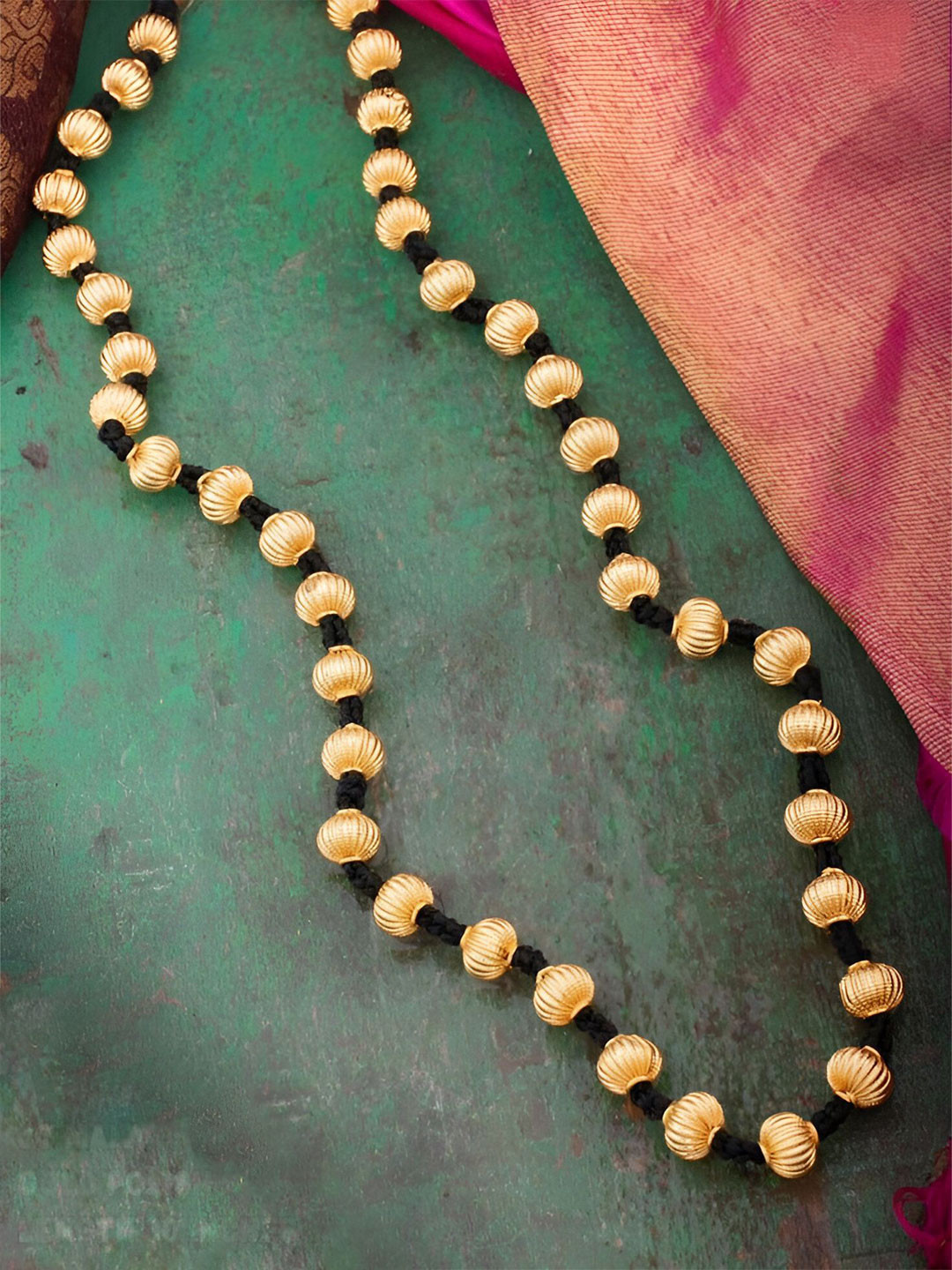 ELEGANTDREAM Gold-Plated Artificial Beaded Black Silk Thread Coorg Chain