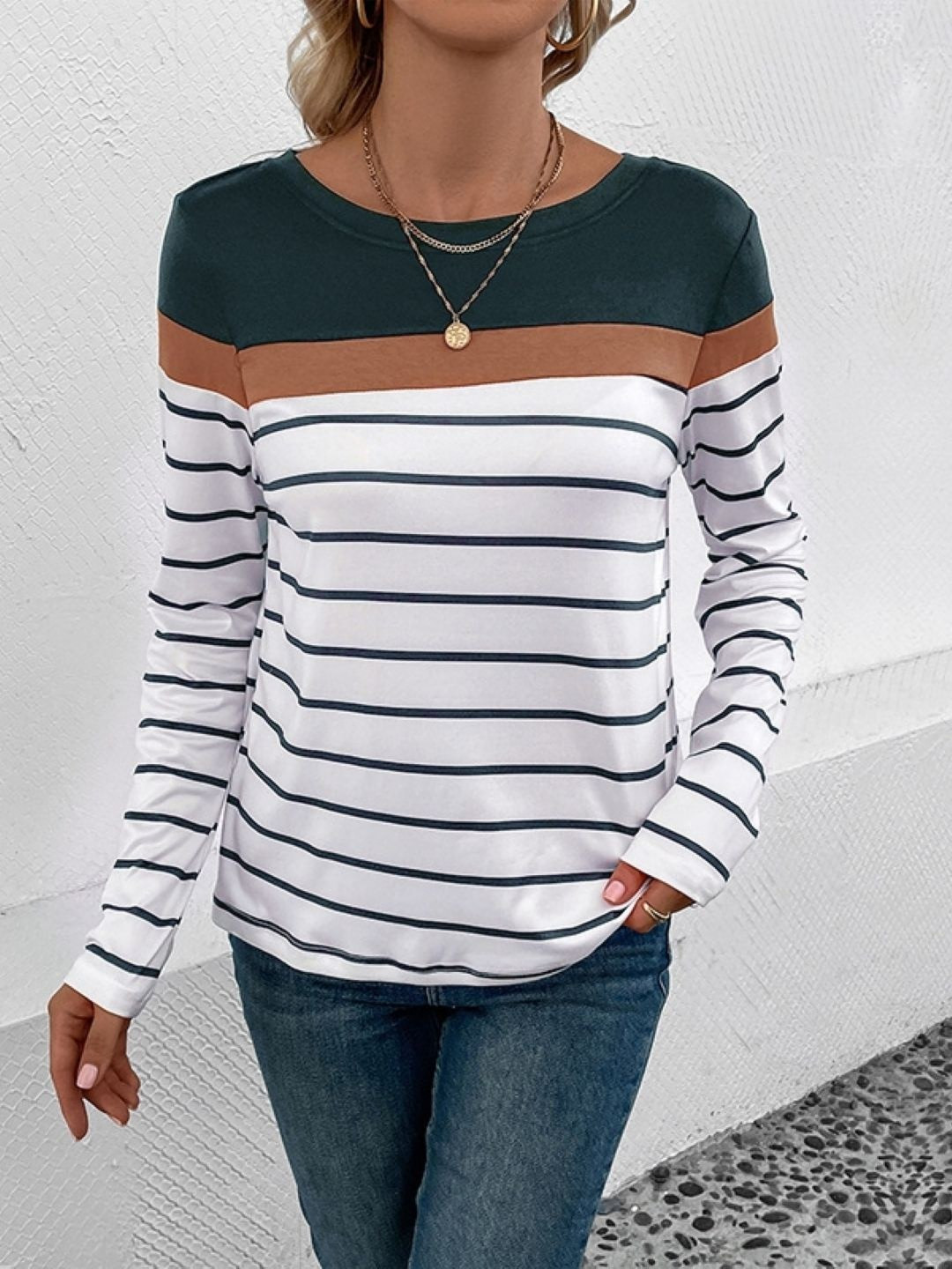 StyleCast Green & White Boat Neck Striped T-shirt